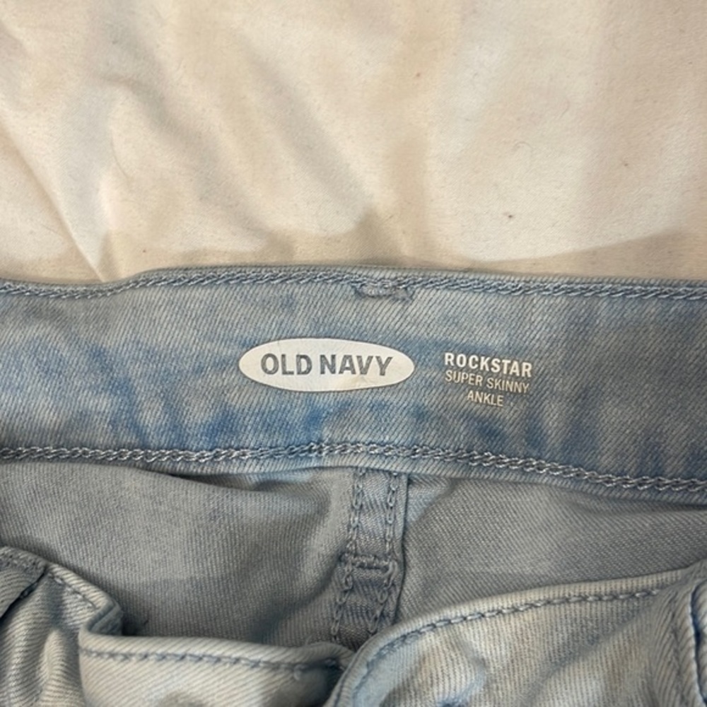 OLD NAVY ROCKSTAR JEANS - Picture 5 of 11